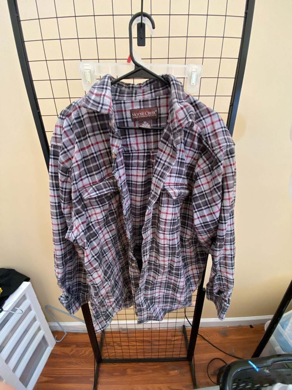 Moose Creek Legendary Outdoor Clothing Plaid Flannel Button Up Shirt